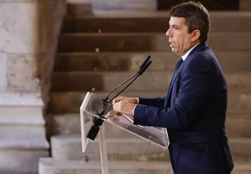 Maz&oacute;n anuncia su dimisi&oacute;n como presidente de la Generalitat