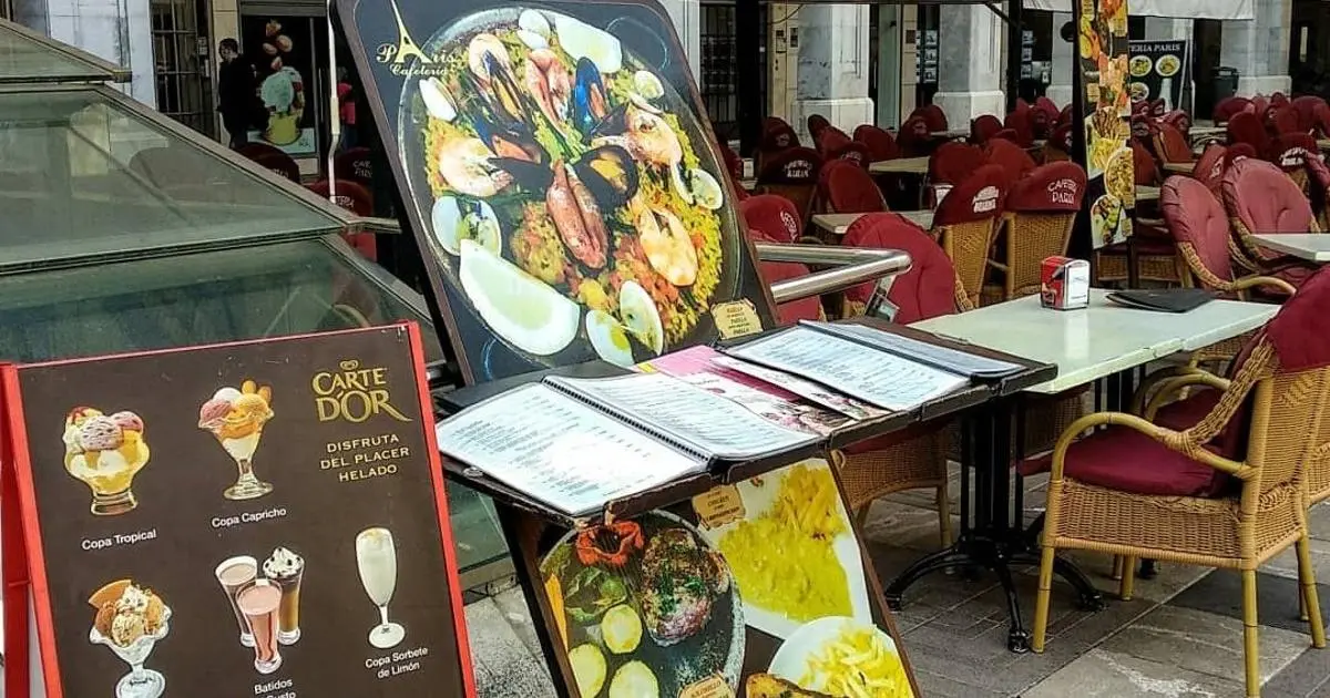 La ocupaci&oacute;n en actividades tur&iacute;sticas baja en Baleares.