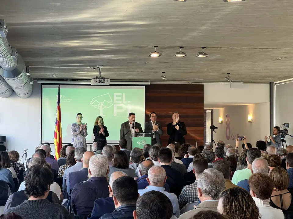 &Uacute;ltimo congreso de El Pi, donde Tolo Gili revalido un tercer mandato.