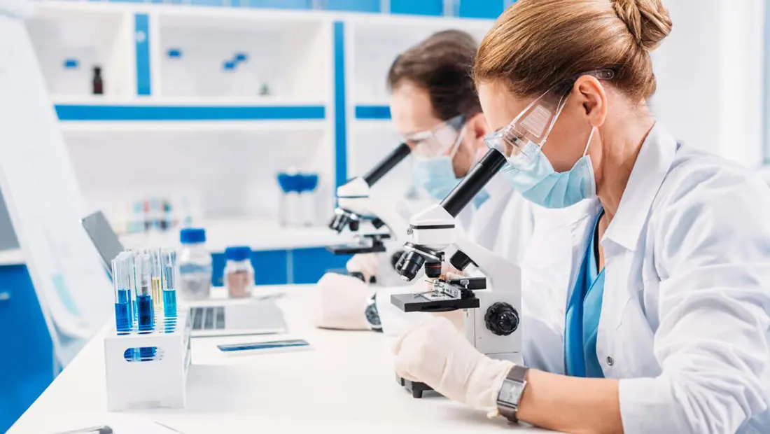 laboratorio m&eacute;dico