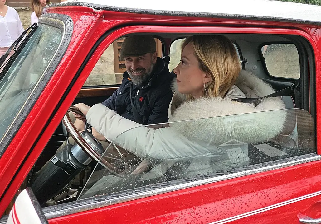 Meloni y  Abascal