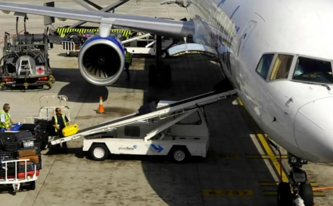 trabajadores aeropuerto
