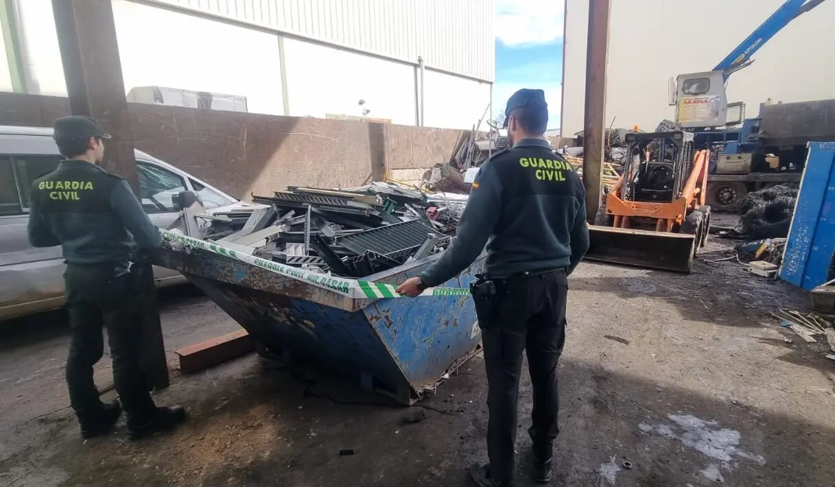 Robo persianas y contadores