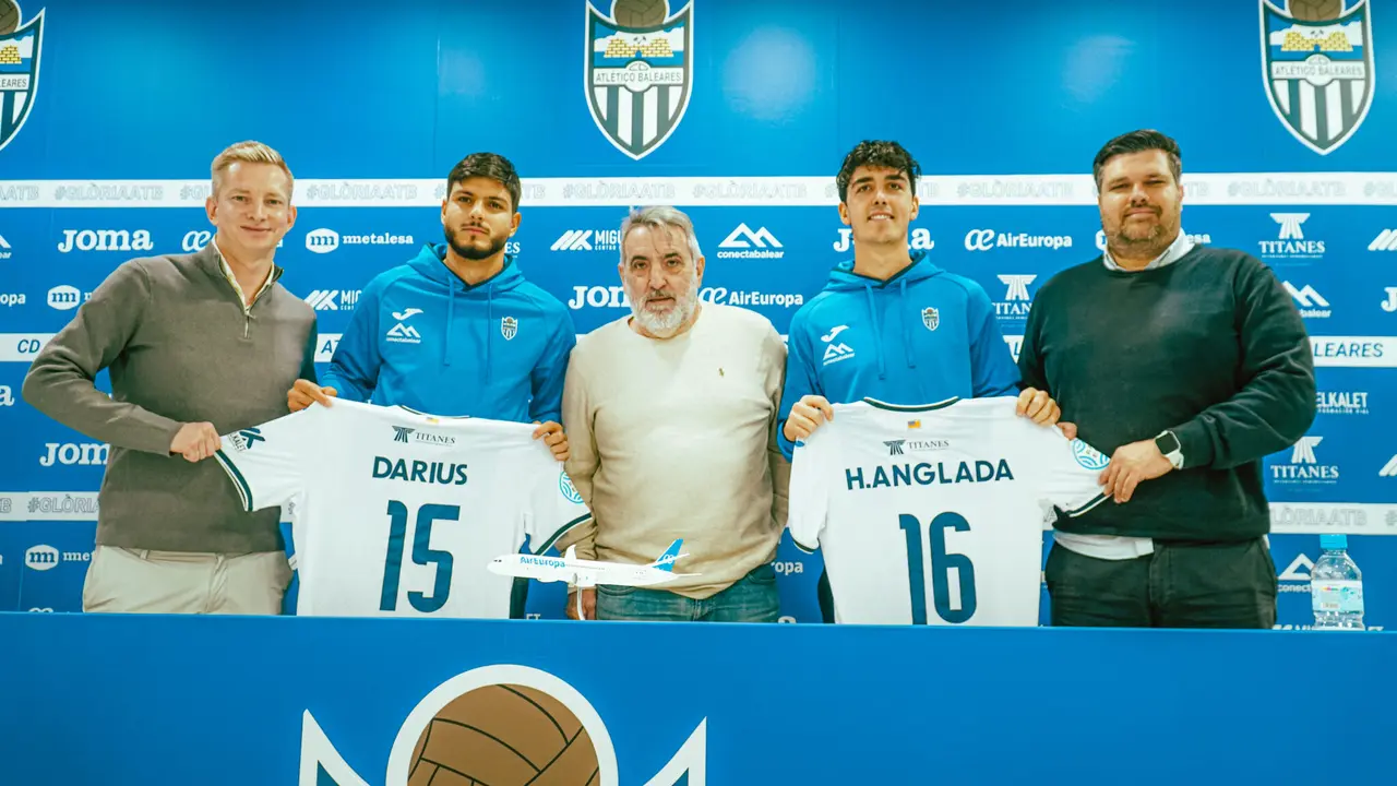 Presentaci&oacute;n de los nuevos fichajes