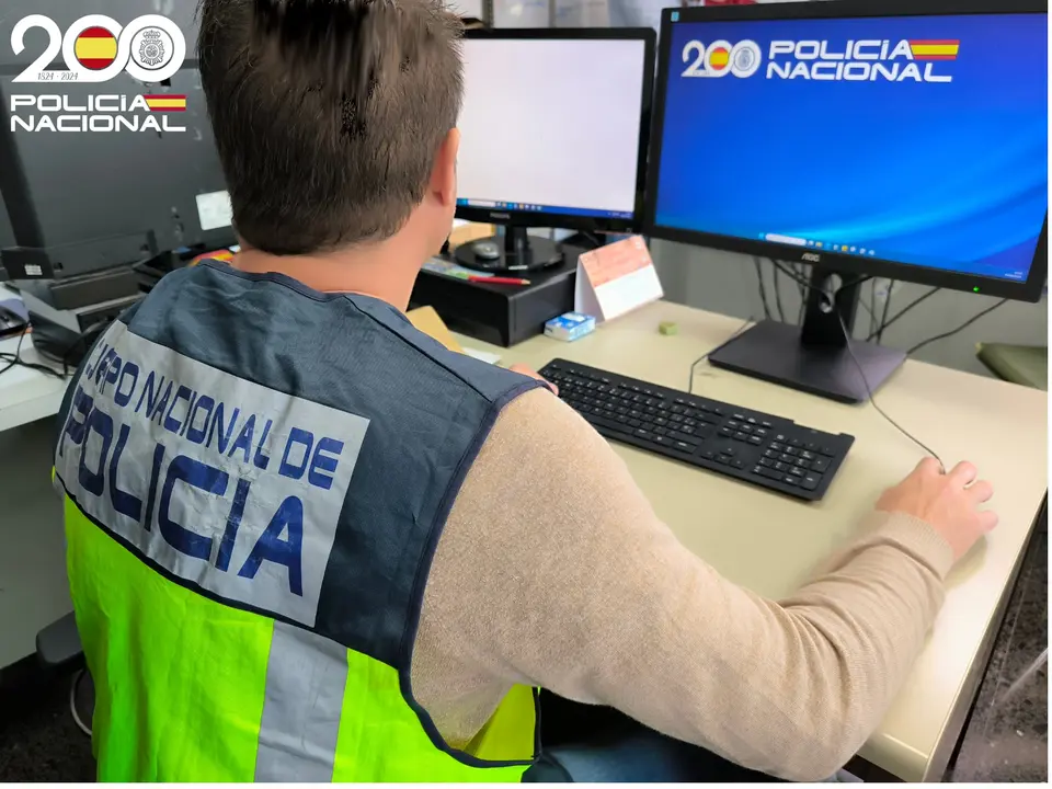 Agente Policia Nacional Estafas