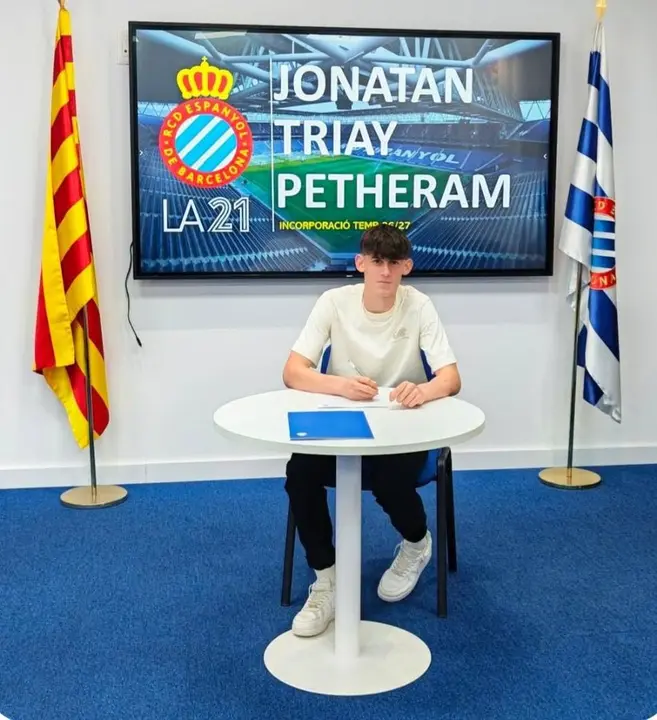 Jonathan Triay firma con el Espanyol