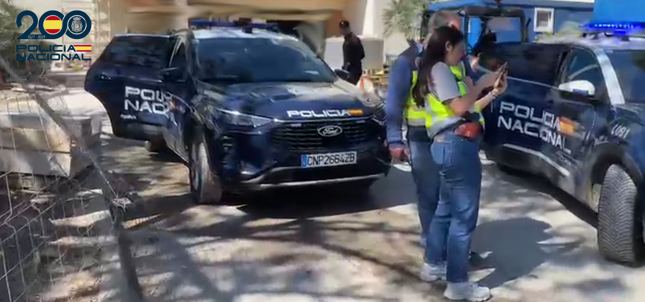 Agentes durante la operaci&oacute;n