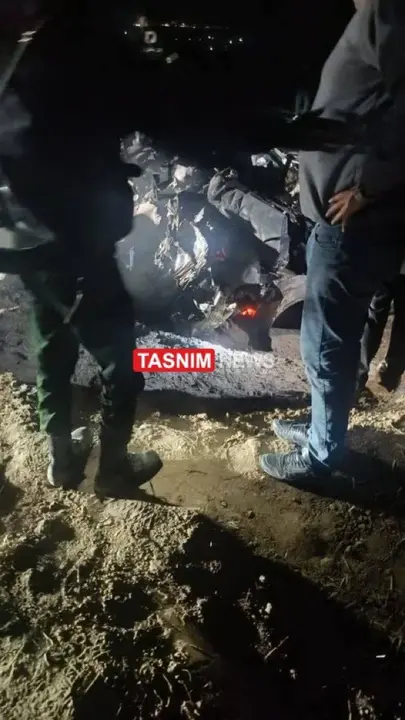 Restos del F16 derribado