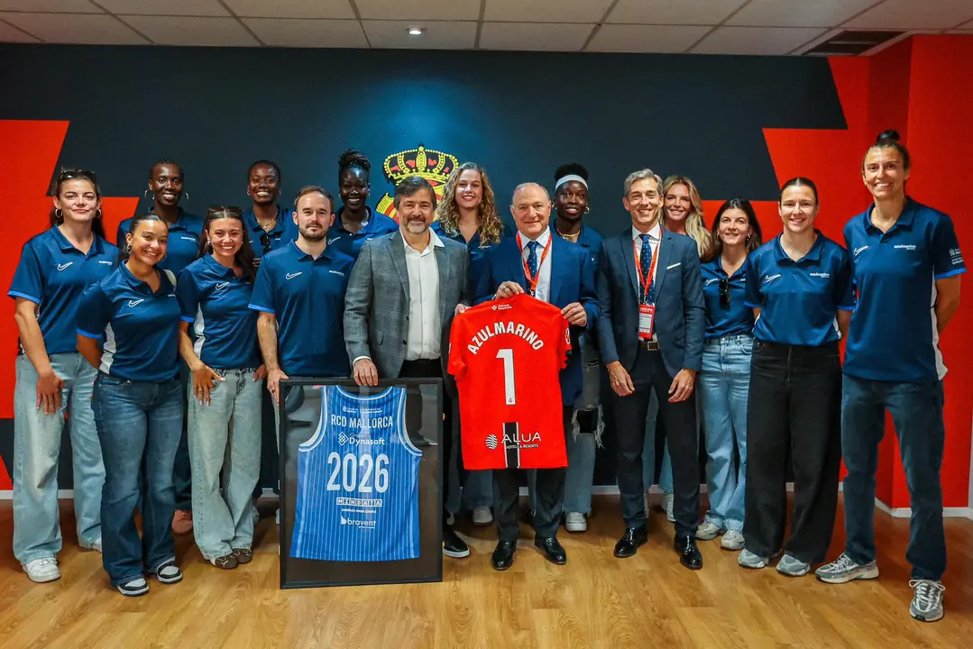 El Mallorca con la plantilla del Azul Marino Basket