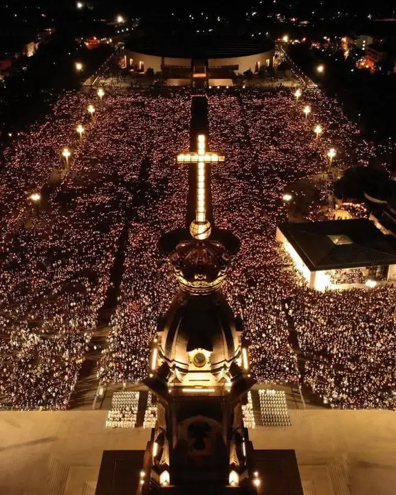F&aacute;tima 2
