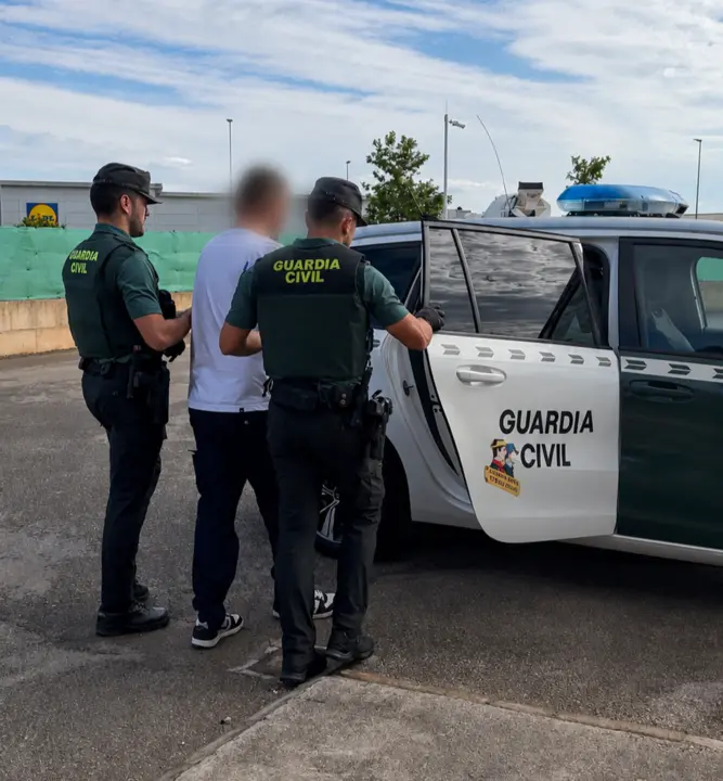 Momento de la detenci&oacute;n del violento ladr&oacute;n