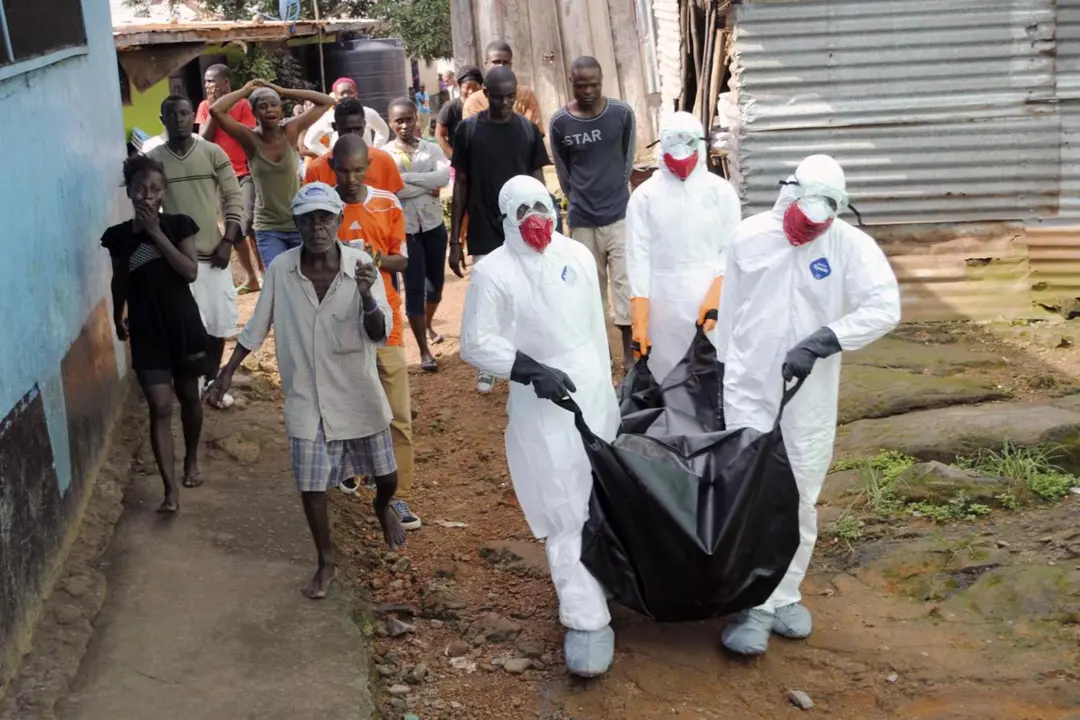 Transporte de cad&aacute;veres por el Ebola en el Congo