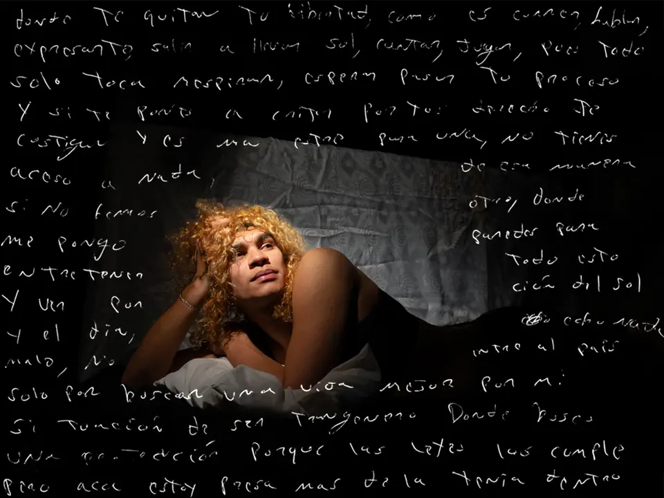 Retrato de Shakira Gal&iacute;ndez y fragmentos de sus cartas, por Jos&eacute; Miguel Pareja (2025). Usado con autorizaci&oacute;n.