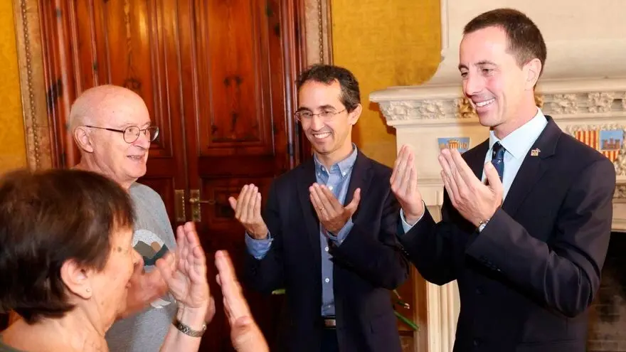 El president del Consell de Mallorca, Lloren&ccedil; Galm&eacute;s, i el conseller de serveis socials, Guillermo Fern&aacute;ndez.