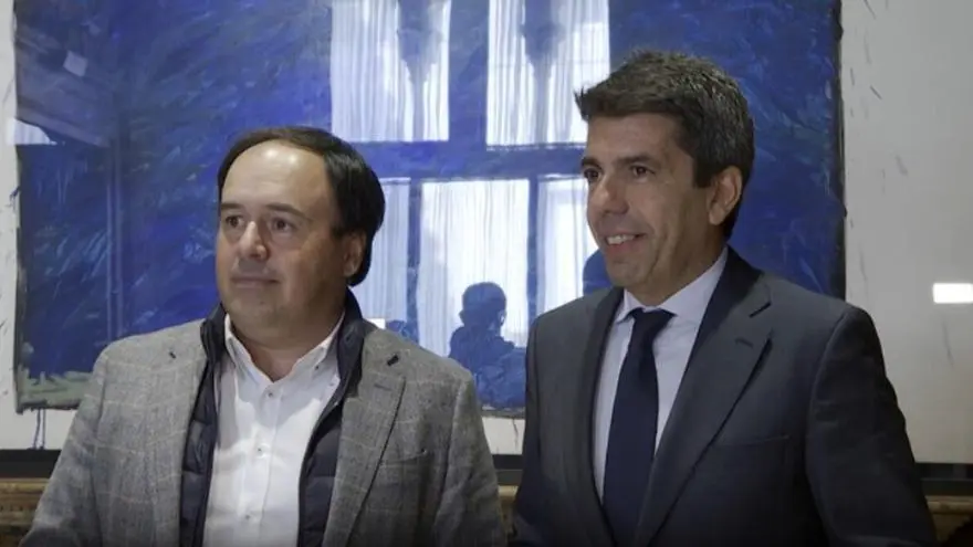 P&eacute;rez Llorca junto a Maz&oacute;n