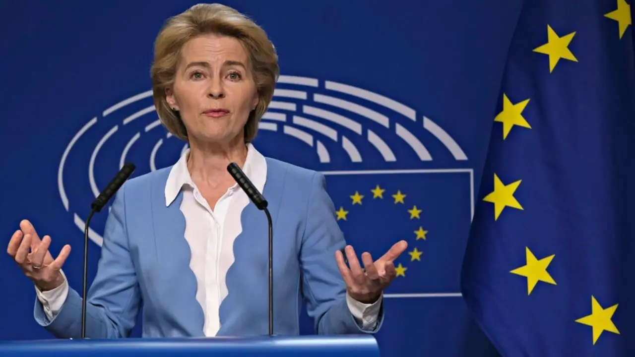 Ursula Von der Leyen, presidenta de la Comisi&oacute;n Europea, en el Parlamento Europeo.
