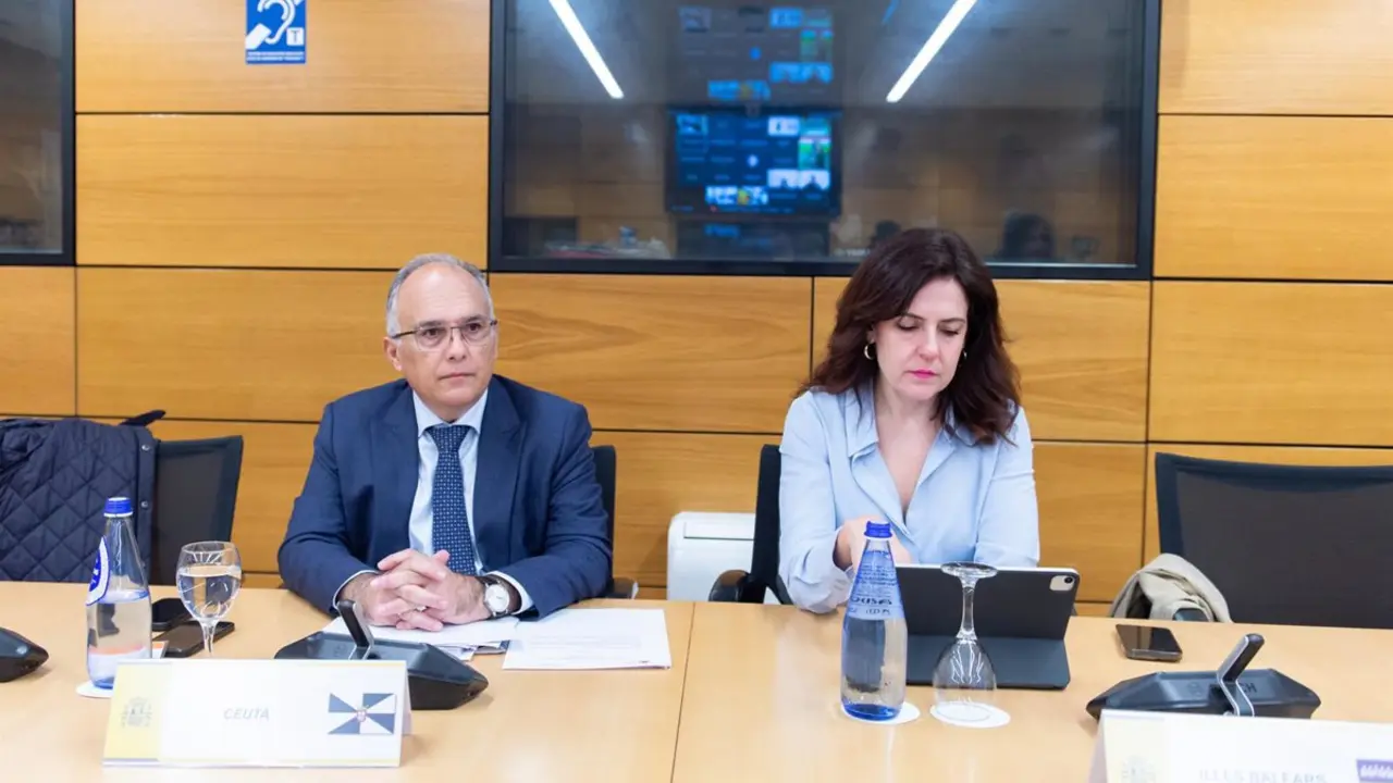 Representantes de las CCAA de Ceuta y Baleares durante la Conferencia Sectorial de Juventud e Infancia.