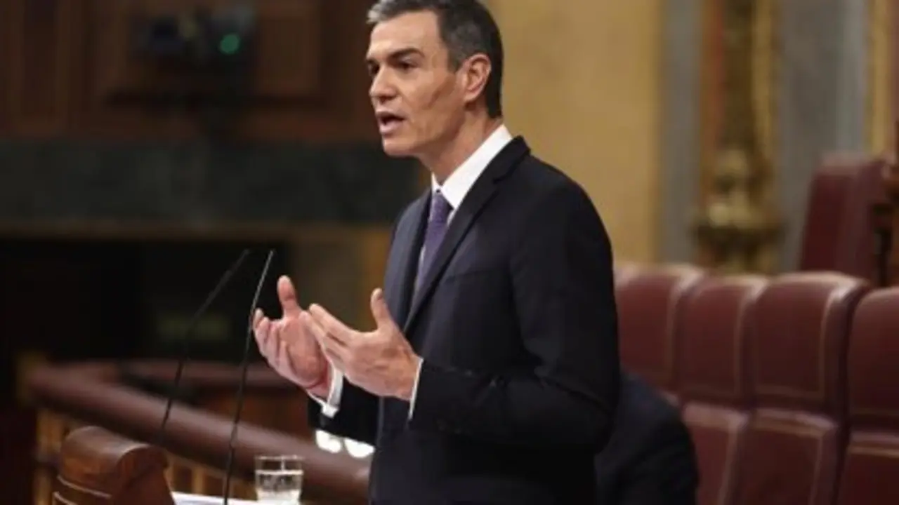 Pedro S&aacute;nchez en la tribuna del Congreso de los Diputados.