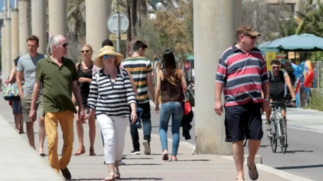Turistas internacionales en Baleares: 15,2 millones de visitantes hasta octubre con m&aacute;s de 20.400 millones de gasto