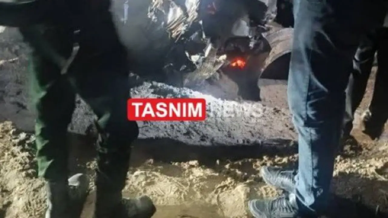 Restos del F16 derribado