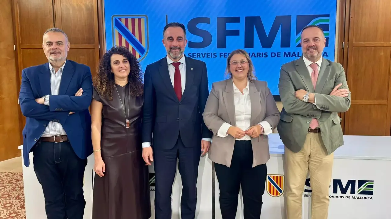 De izda a dcha Jos&eacute; Ram&oacute;n Orta, Lorena del Valle, Jos&eacute; Luis Mateo, Xisca Lascolas y Antoni Deudero