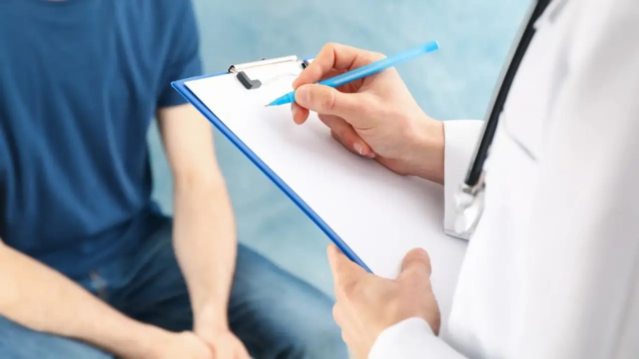 M&eacute;dico con enfermo