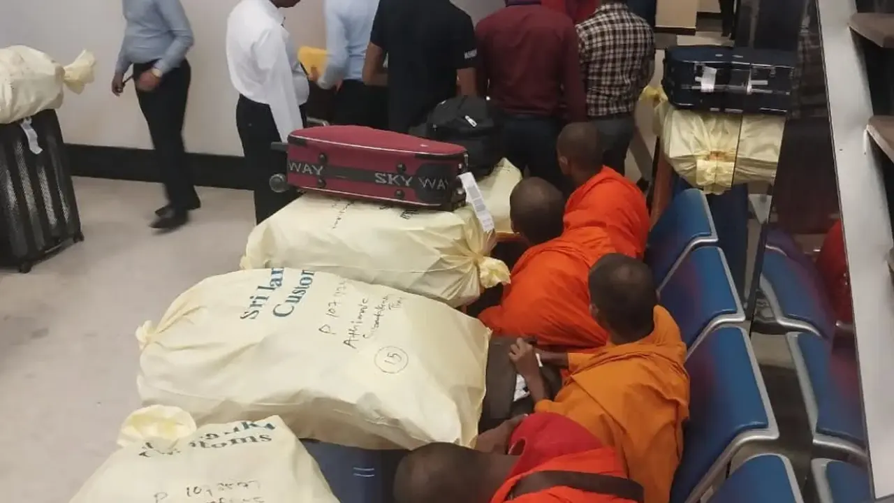 Monjes budistas detenidos