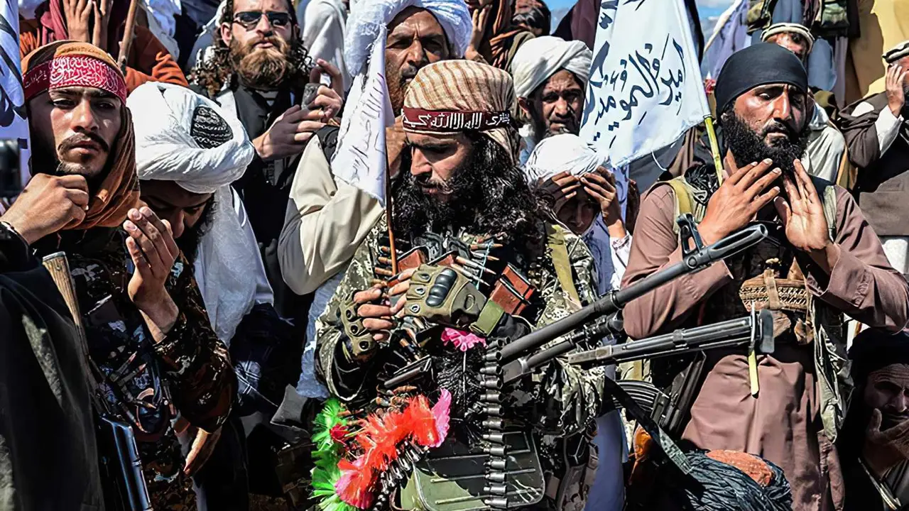 Talibanes en Afganistan