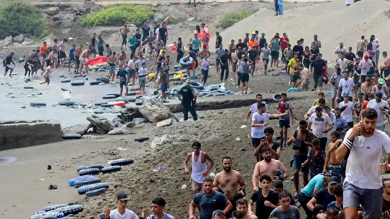 Avalancha migrantes en Ceuta