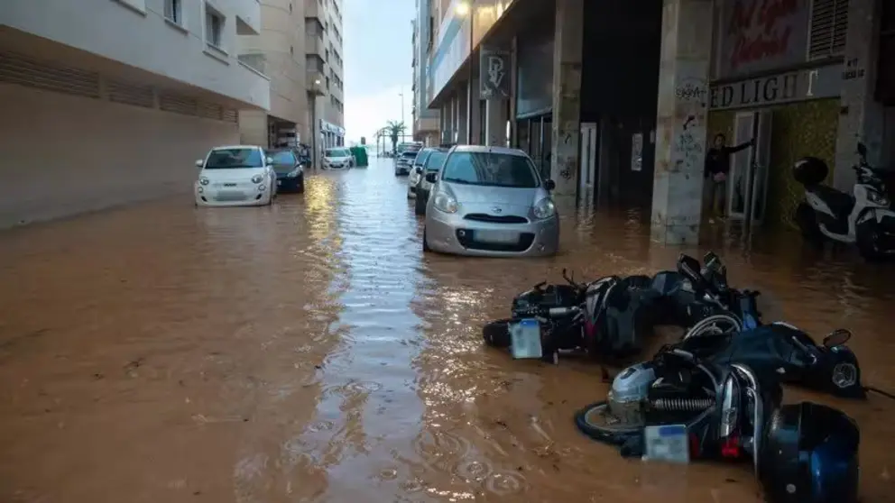 Las calles en Ibiza quedaron totalmente inundadas por las trombas de agua.