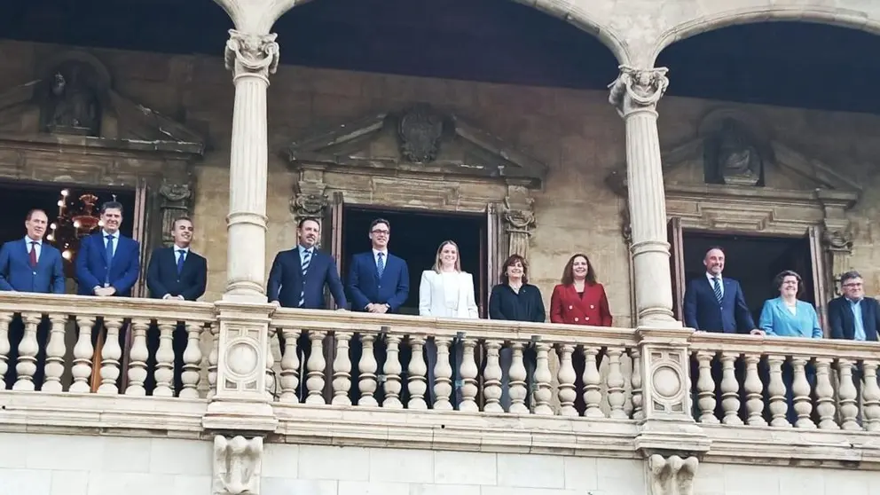 La presidenta Marga Prohens i sus consellers.