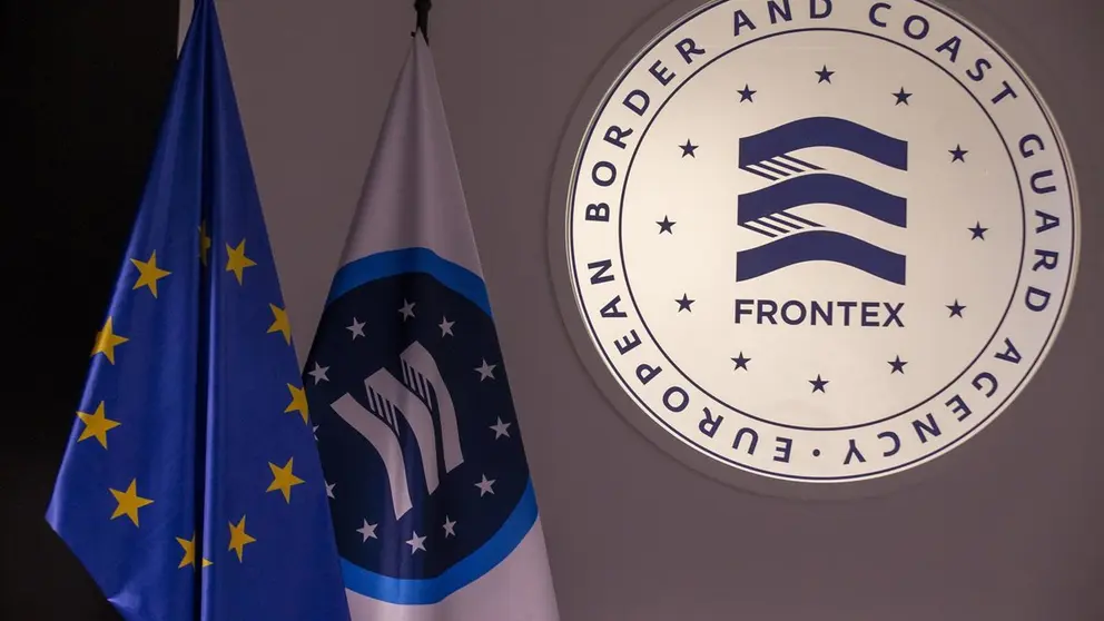 Un avi&oacute;n de Frontex busca a los migrantes desaparecidos de la patera rescatada del mi&eacute;rcoles al sur de Cabrera