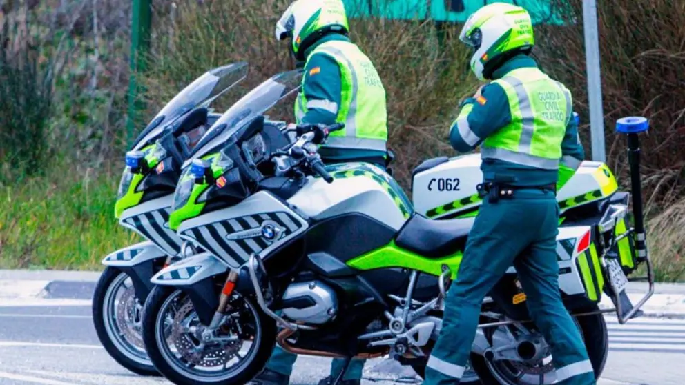 Guardia civil tr&aacute;fico