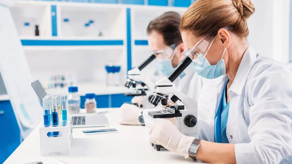 laboratorio m&eacute;dico