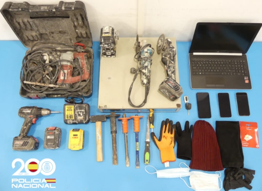 HERRAMIENTAS LADRIONES