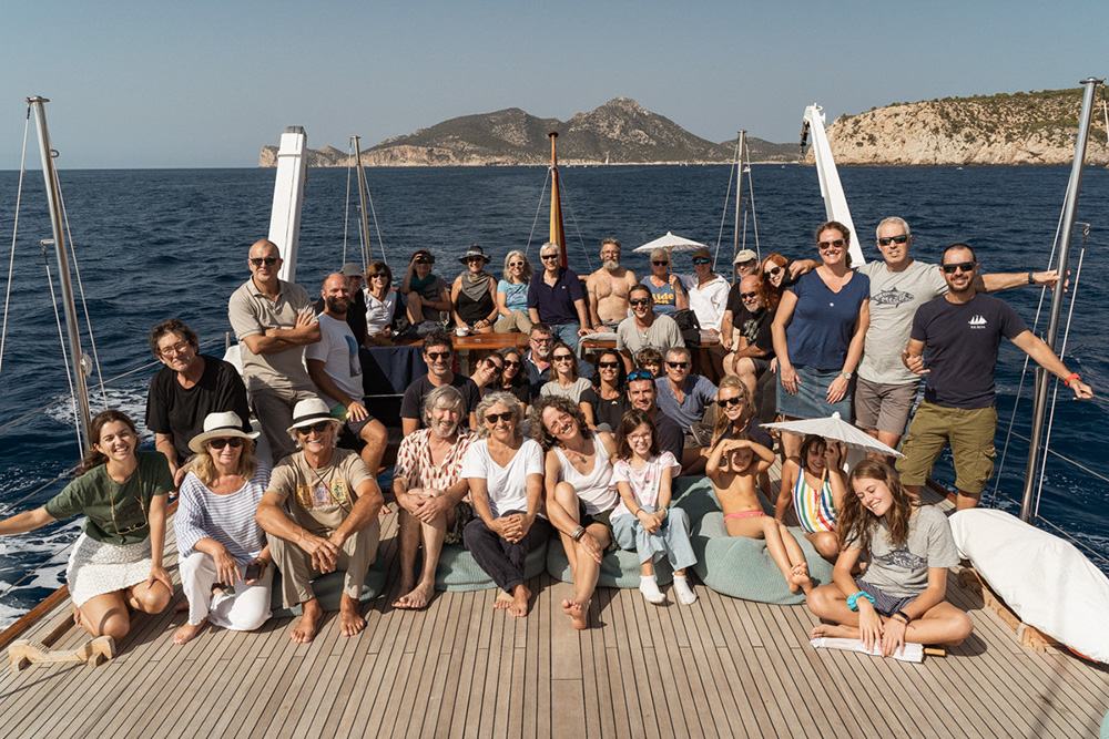 voluntarios save the med