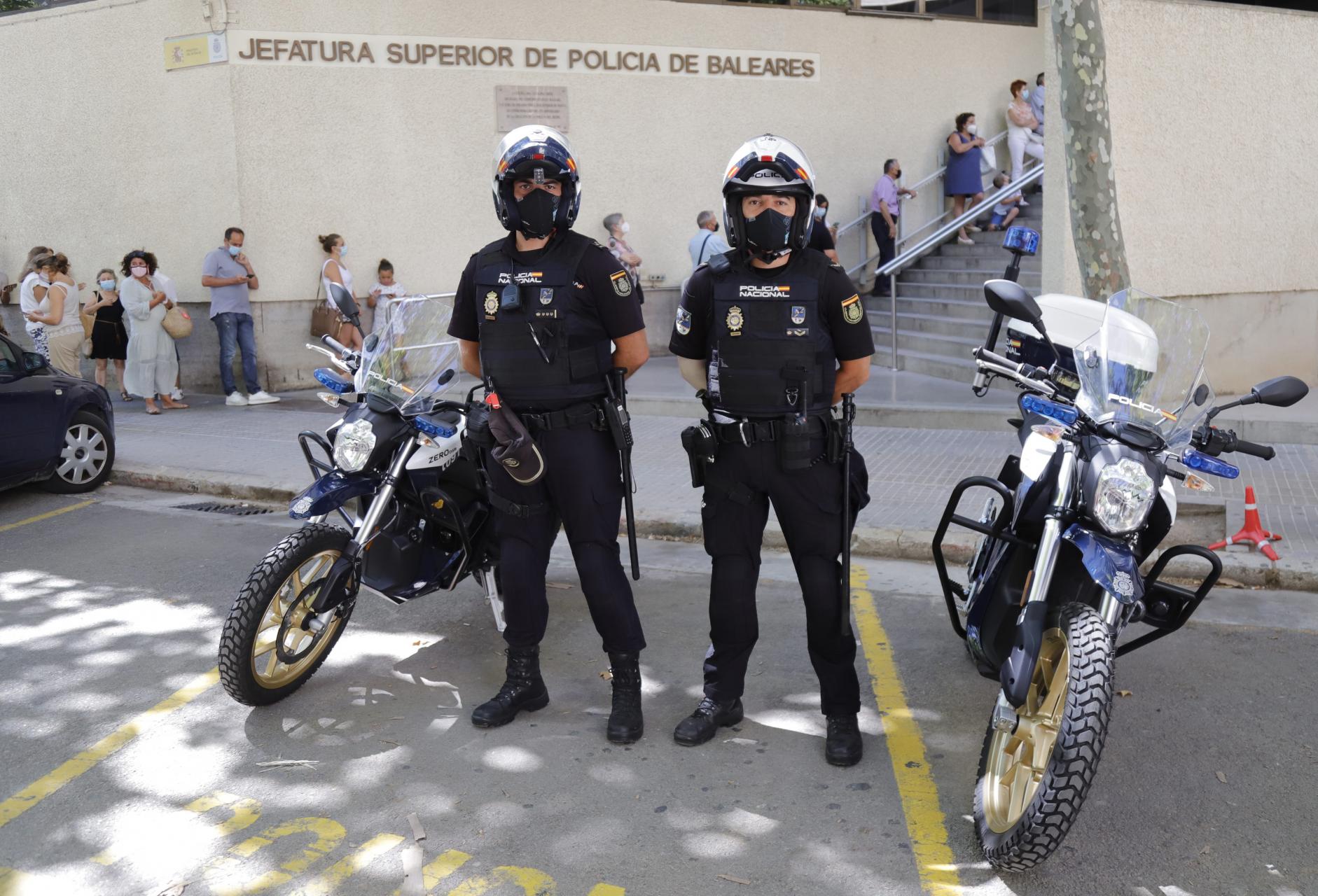 Policia Nacional en moto