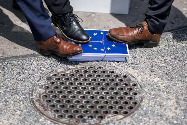 Cartel contra Europa en Suiza