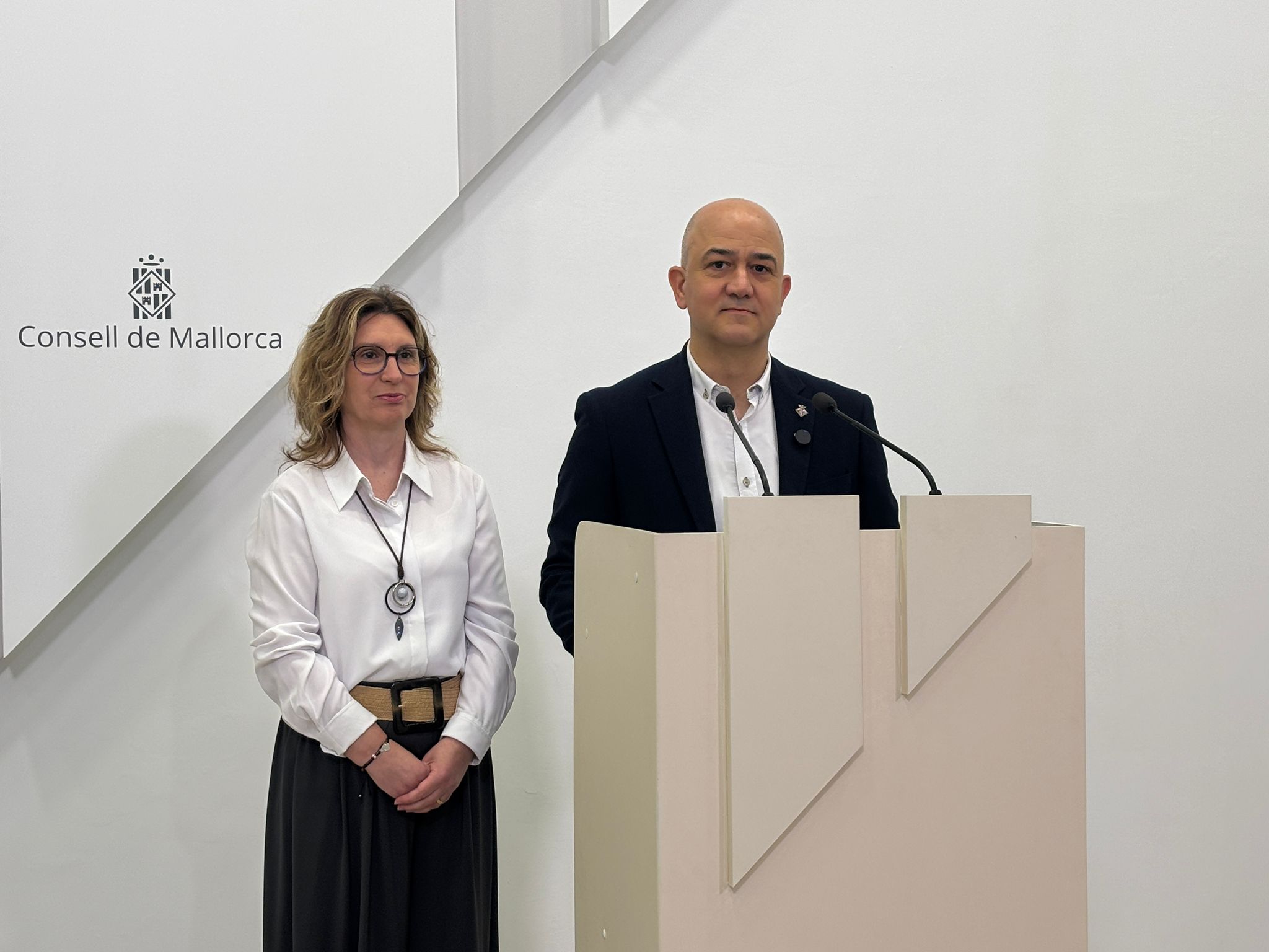 Toni Salas y Magdalena Vives de Coalició PER MALLORCA