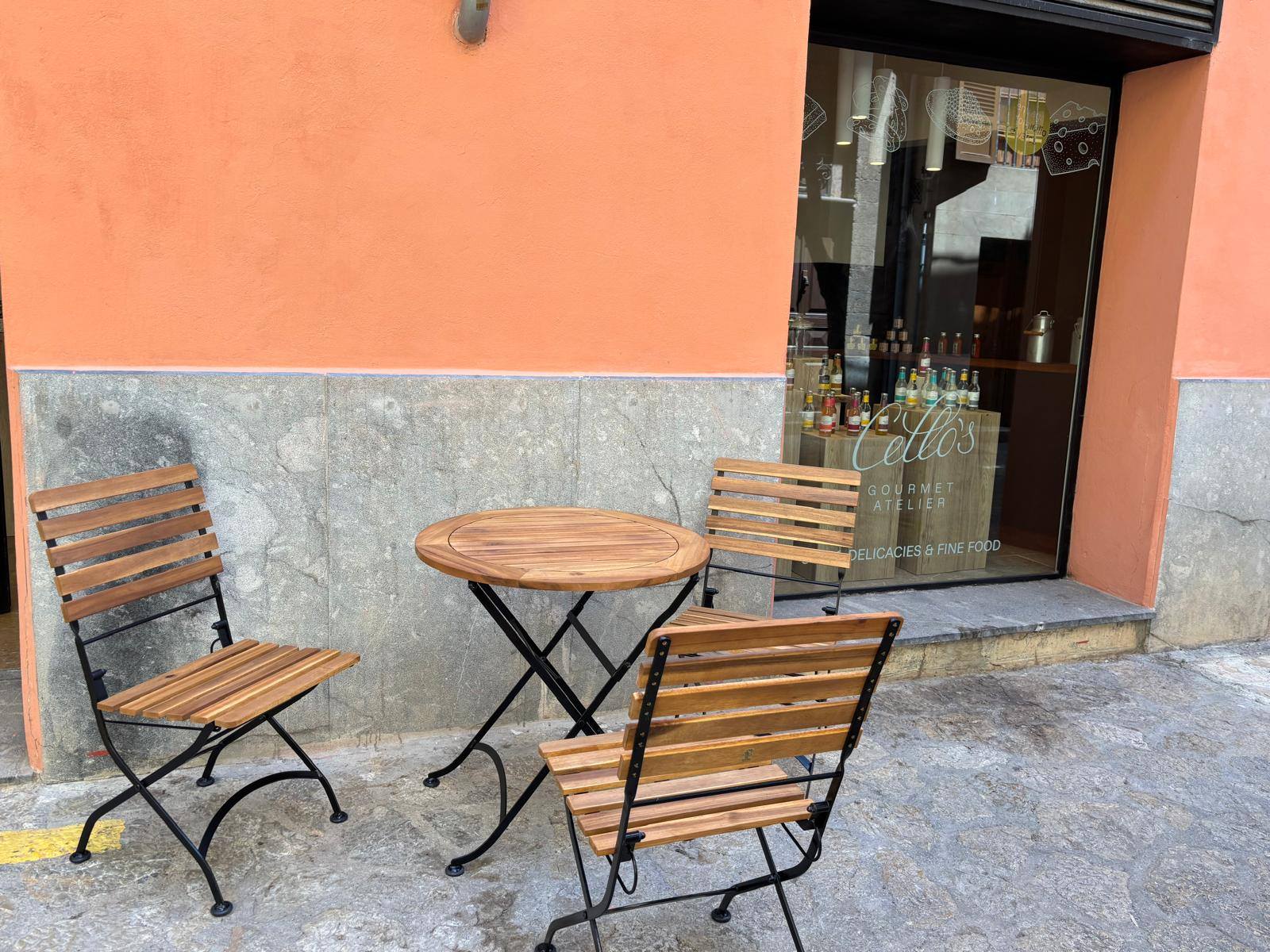 Terrassa denunciada per l’associació veïnal