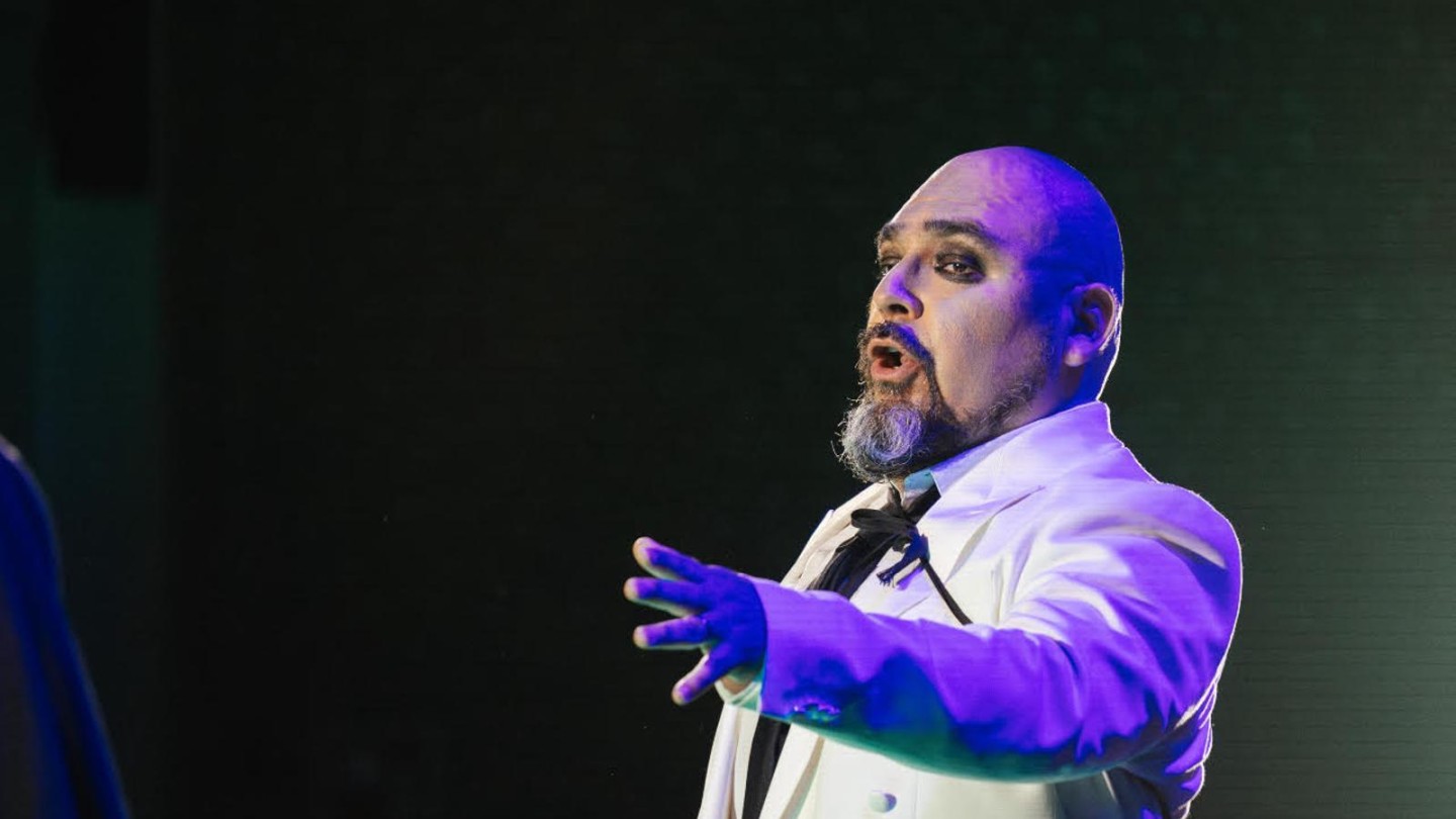 Jorge Tello, barítono