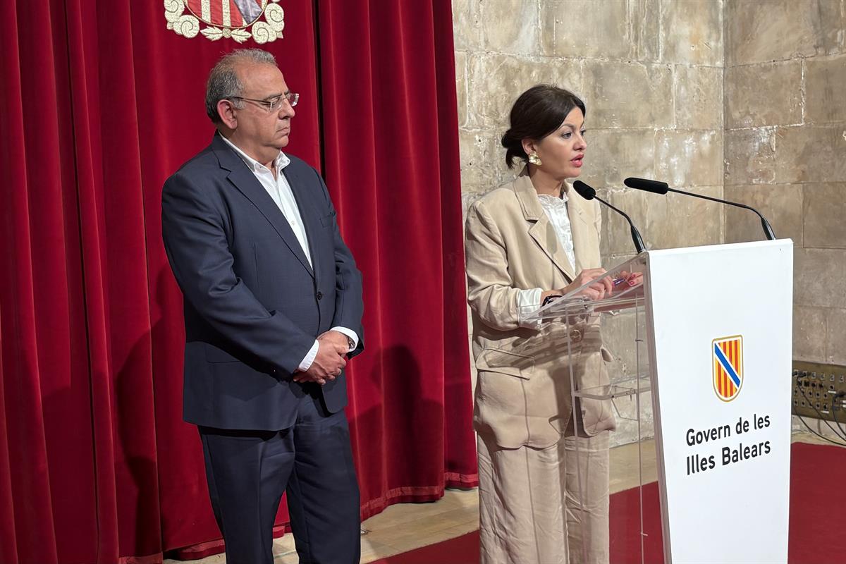 Sira Rego, ministra de SUMAR y Alfonso Rodriguez, delegado del Gobierno