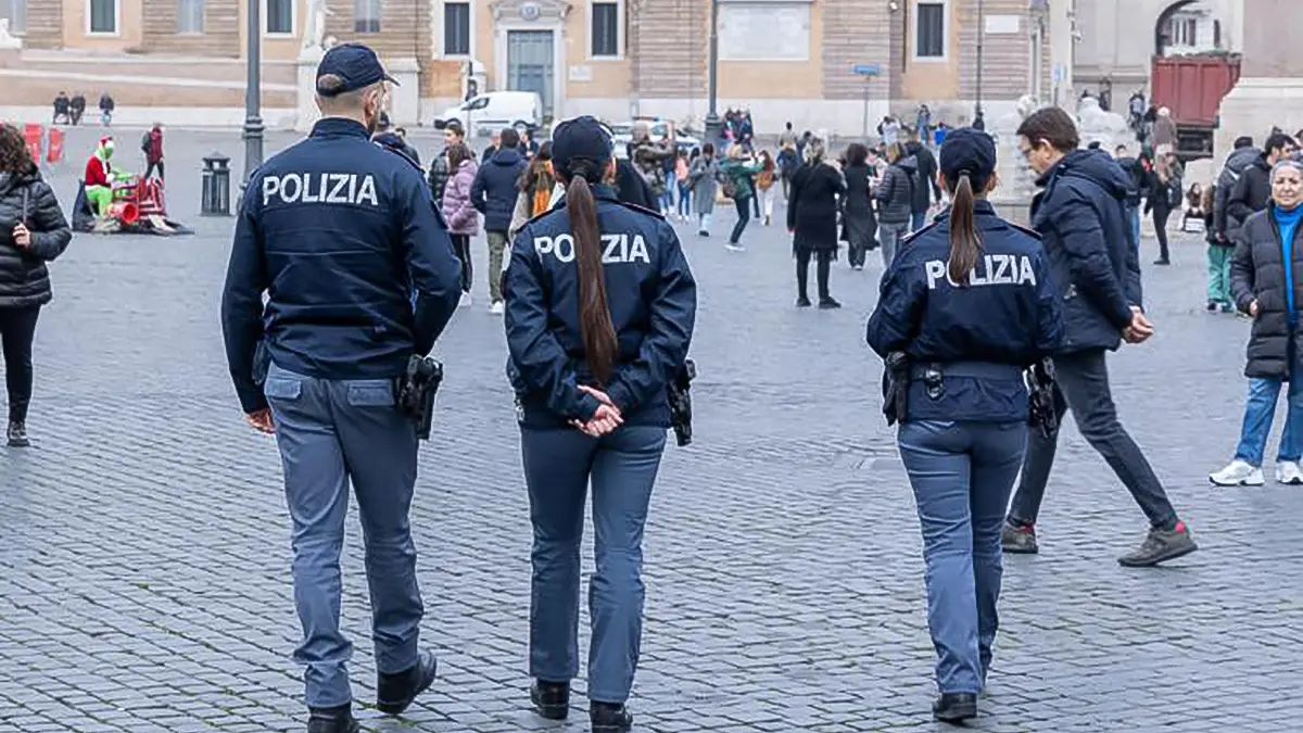 Policia italiana